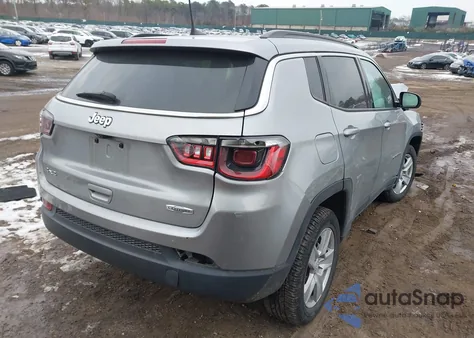 2022 Jeep Compass Latitude 4X4 из США, поврежденный, VIN 3C4NJDBB3NT170713